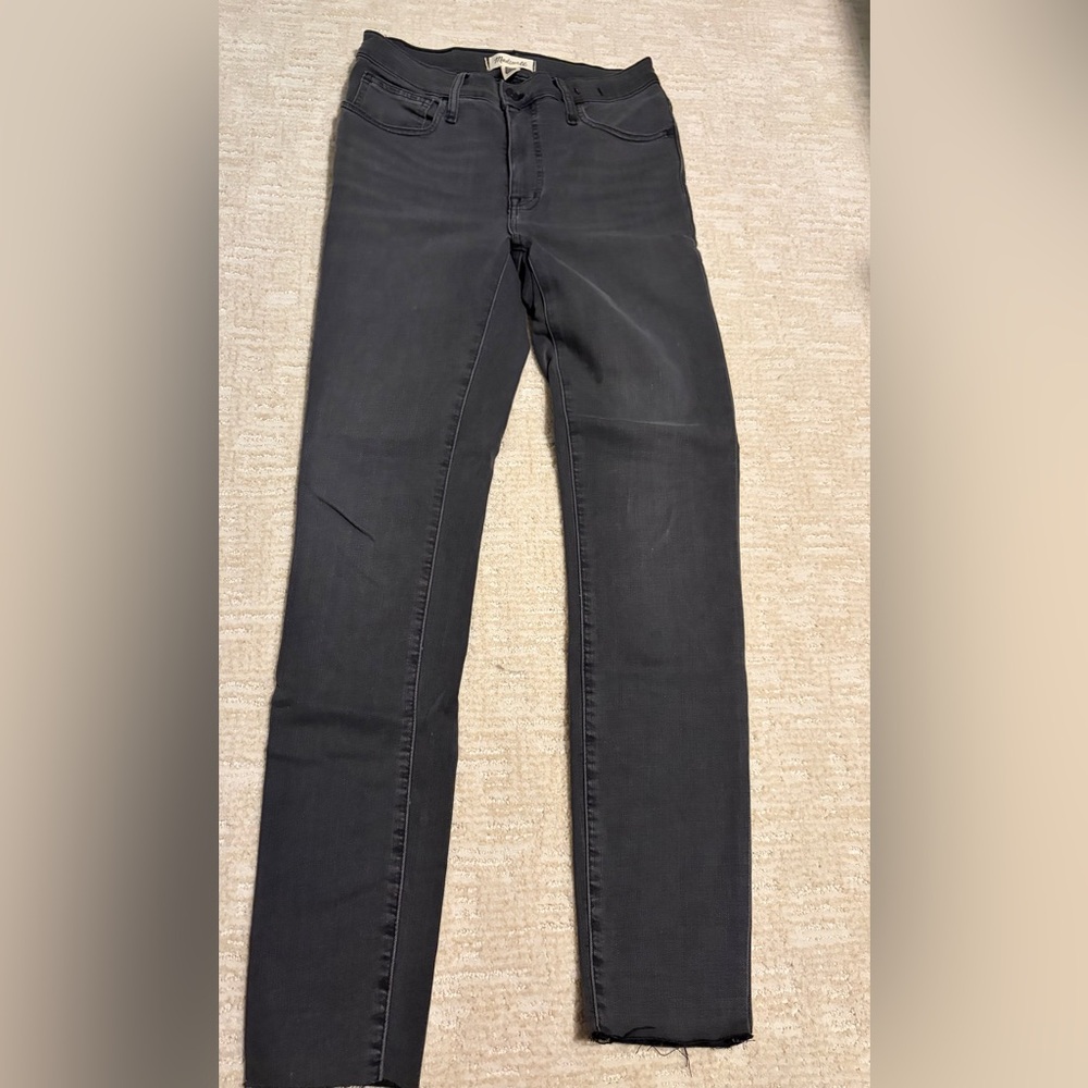EUC Madewell Charcoal Denim Jeans raw hem
